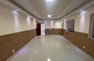 Casa espaçosa, em condominio fechado, com suite e vaga, em benfica, rio de janeiro
