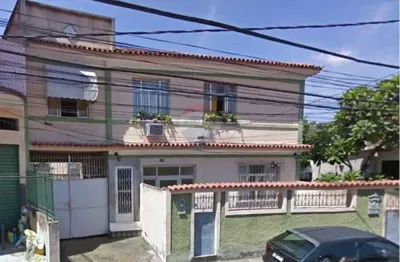 Casa perfeita com garagem para cinco carros! aceita financiamento bancário