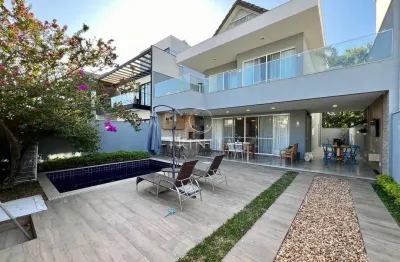 Casa em condominio em recreio dos bandeirantes  -  rio de janeiro