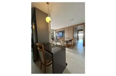 Apartamento com 2 dormitórios à venda, 83 m² por r$ 735.000,00 - centro - uberlândia/mg
