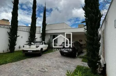 Casa com 3 dormitórios à venda, 198 m² por r$ 830.000 - martins - uberlândia/mg