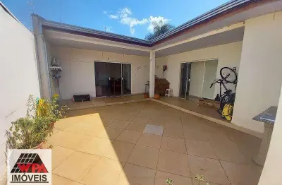 Casa com 2 quartos à venda no Centro, Americana 