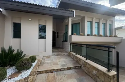 Casa com 3 quartos para alugar na Vila Santa Maria, Americana 