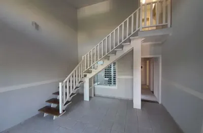 Casa com 4 quartos para alugar no Werner Plaas, Americana 