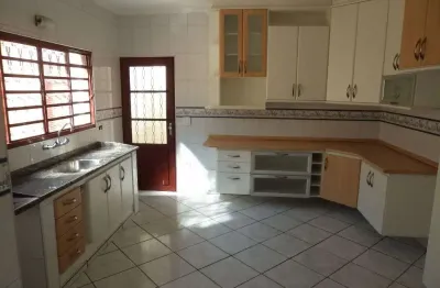 Casa com 3 quartos para alugar no Residencial Vale das Nogueiras, Americana 