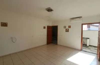 Casa residencial para locação no bairro Catharina Zanaga, em Americana.