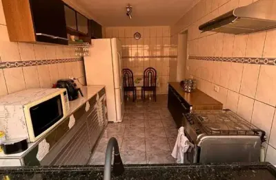 Casa com 2 quartos à venda no Jardim Guilhermina, Santo André 