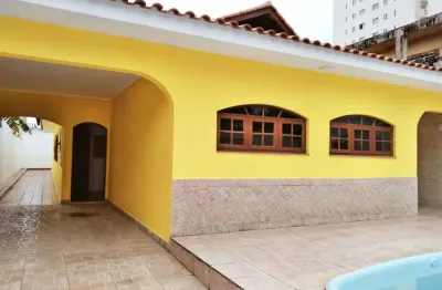 Excelente casa isolada com 4 suítes no bairro flórida em praia grande!