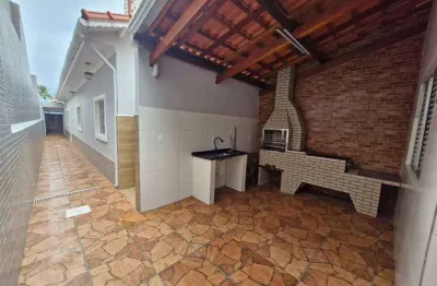Excelente casa de 3 dormitórios  no  bairro caiçara em praia grande!