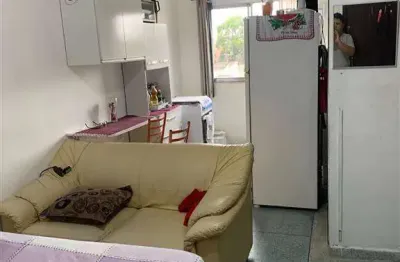 Excelente kitnet no bairro caiçara em praia grande!