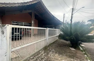 Excelente casa isolada com 03 dormitórios, sendo 01 suíte, 02 banheiros sociais, 04 vagas de garagem, 01 edícula assobradada.  o imóvel está localizado solemar, bairro que vem se valorizando através d
