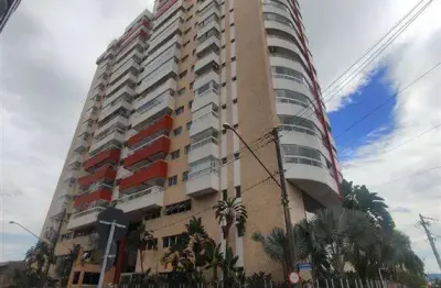 Excelente apartamento de 01 dormitório, 01 vaga de garagem. o imóvel está localizado na cidade ocian, bairro mais tradicional de praia grande, que se destaca pelo comércio forte e as famosas feiras de