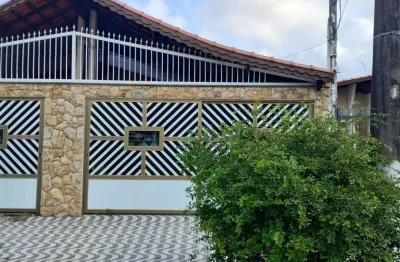 Casa com 3 quartos à venda na Rua Caiçara, 322, Vila Caiçara, Praia Grande