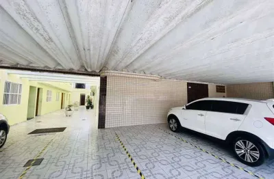 Excelente sobrado de condomínio reformado com quintal privativo no sítio do campo.