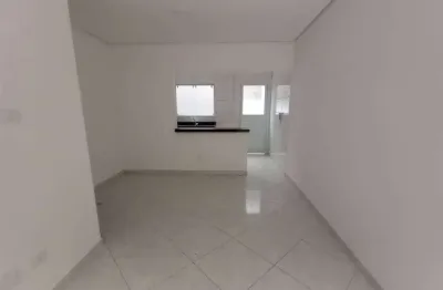 Excelente sobrado de condomínio com quintal privativo na vila tupi