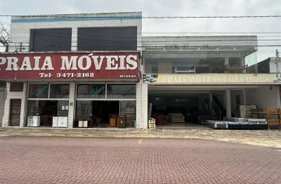 Excelente imóvel para locação podendo ser divida em 02 lojas no valor de r$ 25.000,00 cada uma. o imóvel está localizado na vila tupi,  bairro que recebeu muitas melhorias nestes últimos anos. para am