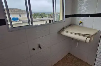 Excelente casa de condomínio sobreposta alta  com 01dormitório e pagamento facitilitado.