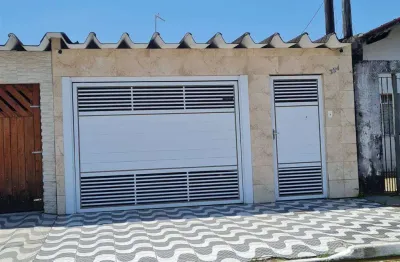 Casa com 2 quartos à venda na Avenida Milena Perutich, 435, Jardim Melvi, Praia Grande