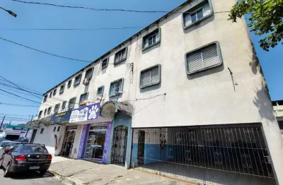 Excelente apartamento de 02 dormitórios. o imóvel está localizado na vila caiçara, bairro que vem recebendo e cada vez mais investimentos na infraestrutura, proporcionando mais comodidade e segurança 