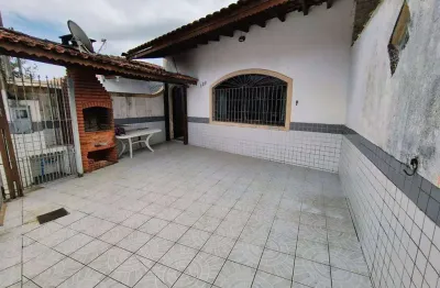 Excelente casa da 02 dormitórios, sendo 01 suíte, 02 vagas de garagem e churrasqueira. o imóvel está localizado no jardim real, bairro que tem recebido muita valorização através de recentes investimen