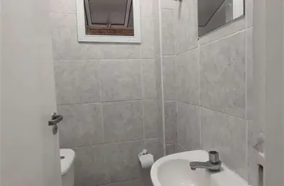 Casa com 2 quartos para alugar na Rua dos Expedicionários, 188, Canto do Forte, Praia Grande