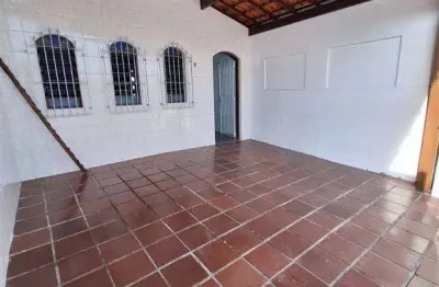 Casa com 2 quartos à venda na Rua Sebastião Batista Ramos, 577, Balneário Maracanã, Praia Grande