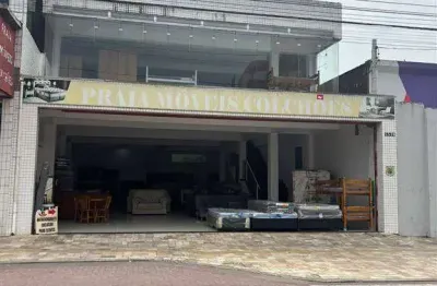 Excelente imóvel para locação podendo ser divida em 02 lojas no valor de r$ 25.000,00 cada uma. o imóvel está localizado na vila tupi,  bairro que recebeu muitas melhorias nestes últimos anos. para am