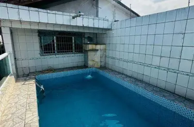 O imóvel está localizado na vila caiçara, bairro que vem recebendo cada vez mais investimentos na infraestrutura, proporcionando mais comodidade e segurança aos turistas e moradores, além de ter o ter