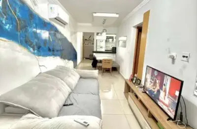 Excelente apartamento com 2 dormitórios, 1 suíte, móveis planejados, lazer completo, vista livre, 2 vagas de garagem. localizado no no canto do forte, bairro que se destaca por toda sua infraestrutura