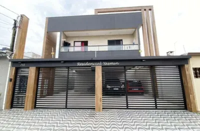 Excelente condomínio, imóvel bem localizado no bairro caiçara em praia grande/ sp, não paga condomínio, condomínio com portão automático na garagem e cerca elétrica, sobreposta alta em condomínio,  zo