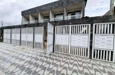 Excelente sobrado com 2 dormitótios sendo os 2 suítes, 1 lavabo, 1 área privativa, 1 vaga de garagem, no jardim samambaia!