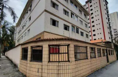 Excelente apartamento reformado de 01 dormitório, 01 vaga de garagem, 200 metros da praia. o imóvel está localizado na aviação, bairro que vem recebendo e cada vez mais investimentos na infraestrutura