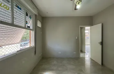 Apartamento 2 quartos com elevador no bairro da ponta da praia em santos