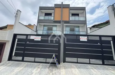 Sobrado novo 200m, 3 suítes, churrasqueira e 4 vagas bairro assunção