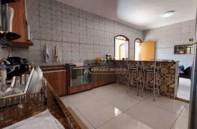 Casa com 4 dormitórios à venda, 400 m² por R$ 749.000,00 - Amarante - Betim/MG