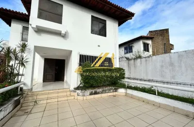 Casa no caminho das árvores, localização ótima para empresa! 5 quartos, terreno 690m2. na alameda dos umbuzeiros, perto do shop da bahia!
