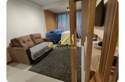Barra premium - studio 25m2, finamente decorado e mobiliado. andar intermediário, com  boa ventilação. vaga rotativa. 300 m da praia e shopping barra