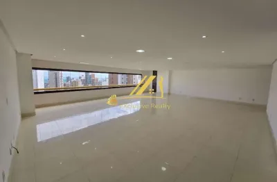 Apartamento super amplo, reformado 4 suítes, com lavabo 311m2, no edifício paulo nunes, graça. andar intermediário, super ventilado. 4 vagas de garage