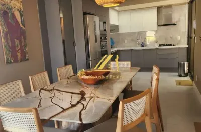 Casa duplex 4 suítes no condomínio guarajuba ville. 137,85m2. finamente decorada e mobiliada. total infraestrutura de lazer, condomínio clube. 2 vagas