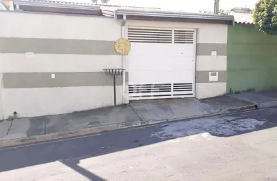Casa com 2 quartos para alugar na Hélio Luís N. Magalhães, 152, Residencial Cosmos, Campinas, 50 m2 por R$ 1.900