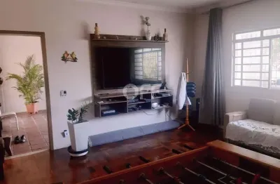 Casa com 3 quartos à venda na rua francisco de campos abreu, 1665, vila georgina, campinas, 350 m2 por r$ 500.000