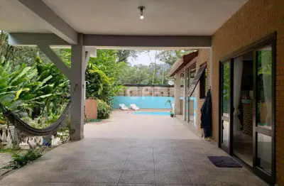 Casa com 2 quartos à venda em horto florestal, ubatuba , 380 m2 por r$ 800.000