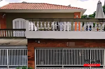 Sobrado com duas entradas no melhor da vila yara com 250m²