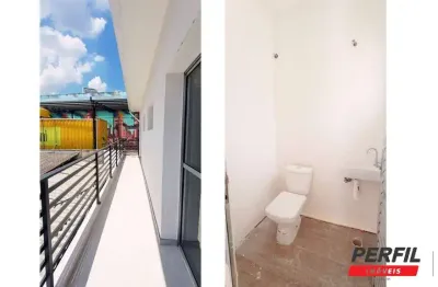 Sala comercial sobreposta alta com 16m² próximo ao calçadão