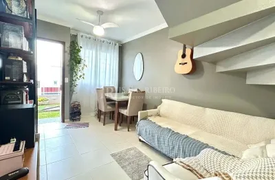 Sobrado amplo mobiliado com 2 quartos e 1 banheiro em Areias, São José