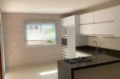 Casa de condomínio para venda tem 150 metros quadrados com 3 quartos