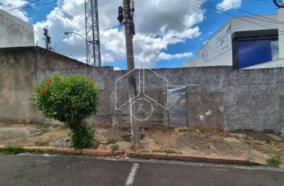 Terreno comercial para alugar na Rua Quinze de Novembro, 10621, Somenzari, Marília