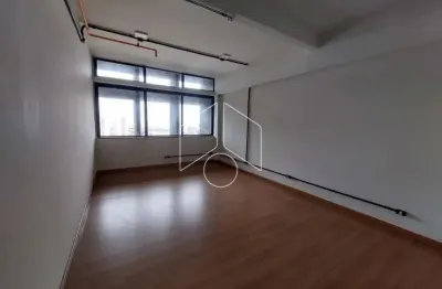Sala comercial para alugar na Avenida Sampaio Vidal, 4º Andar, 6152, Centro, Marília