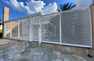 Casa comercial para alugar na Rua Sperendio Cabrini, 2116, Jardim Maria Izabel, Marília