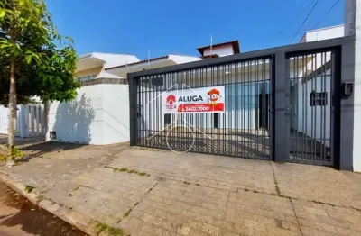 Casa comercial para alugar na Rua dos Ônix, 2134, Jardim Maria Izabel, Marília